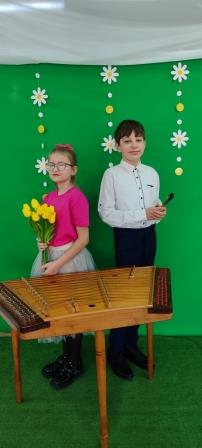 XII открытый фестиваль-конкурс «Звенит струна»
